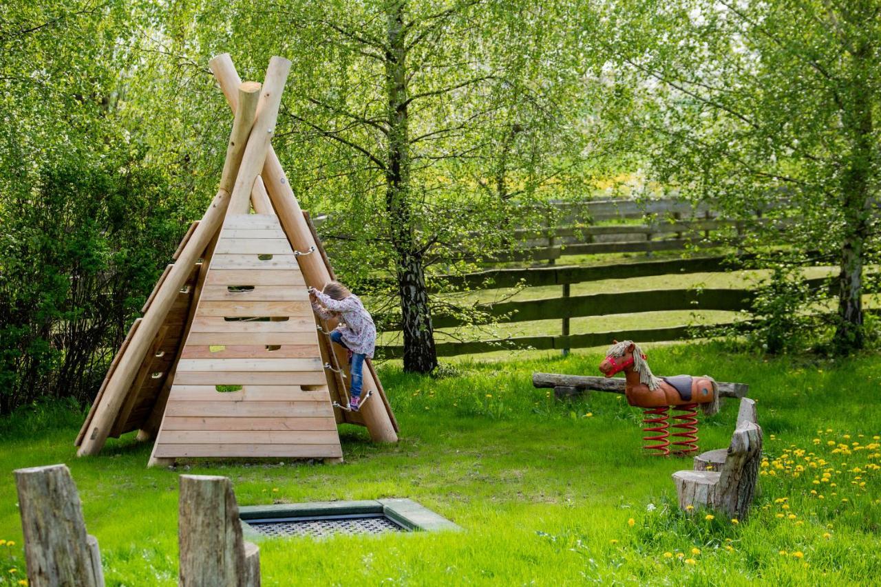 Horse Lake Ranch Neuendorf  Экстерьер фото